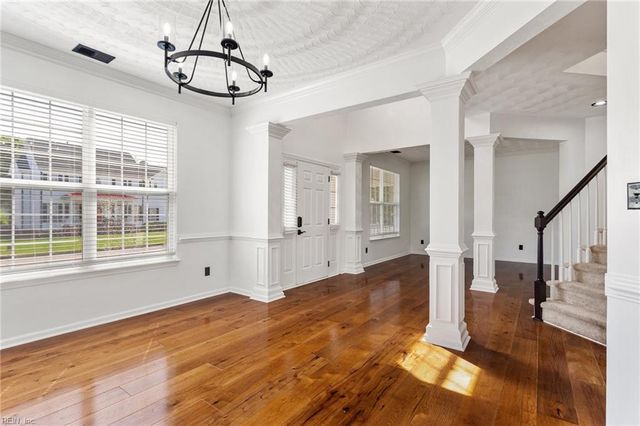 1237 Cherrytree LN, Chesapeake, VA 23320