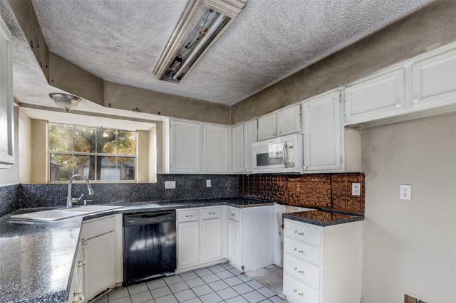 24010 Landing Way Drive, Spring, TX 77373