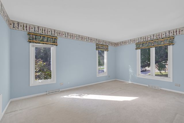 1136 Chateaugay Avenue, Naperville, IL 60540