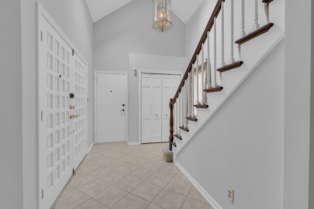 1136 Chateaugay Avenue, Naperville, IL 60540