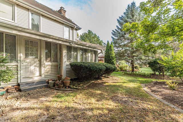 1136 Chateaugay Avenue, Naperville, IL 60540