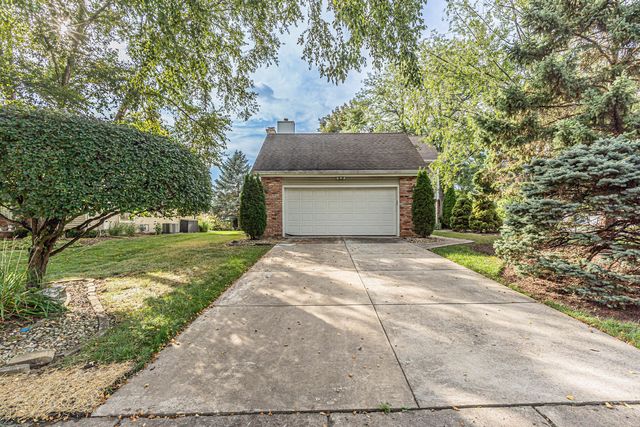 1136 Chateaugay Avenue, Naperville, IL 60540