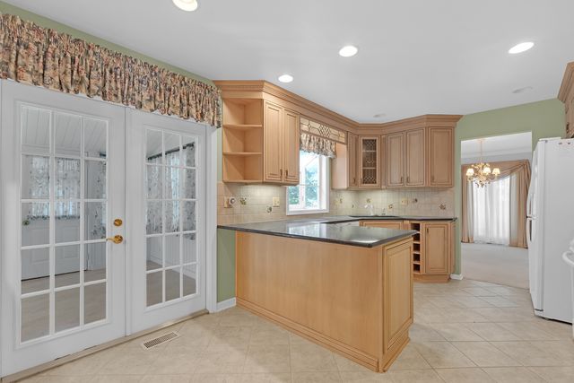1136 Chateaugay Avenue, Naperville, IL 60540