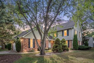 1136 Chateaugay Avenue, Naperville, IL 60540