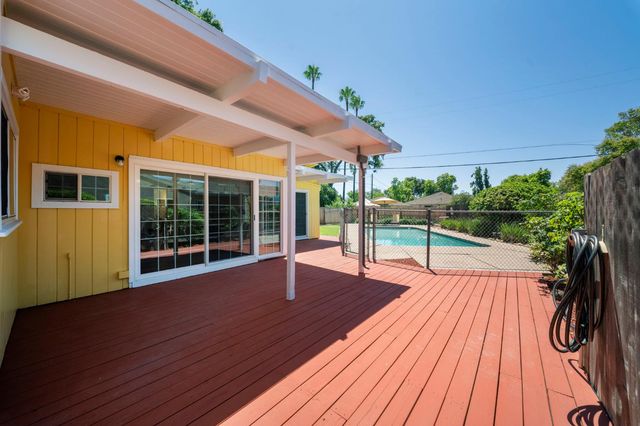 1226 Elmwood Ave, Stockton, CA 95204