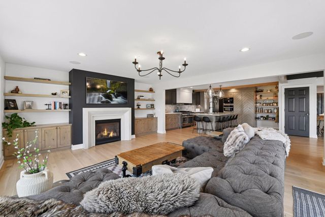 3141 Fairchild Avenue, Wayzata, MN 55391