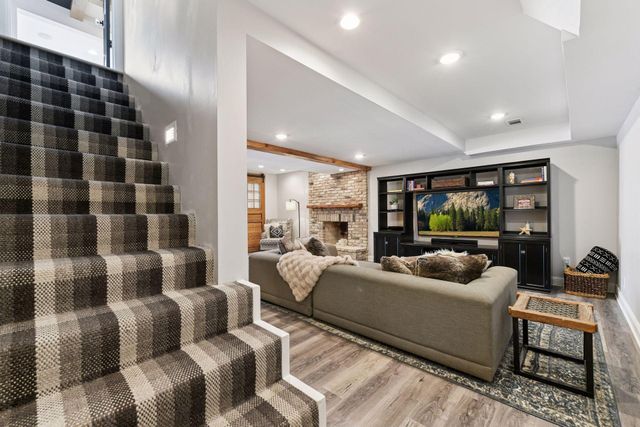 3141 Fairchild Avenue, Wayzata, MN 55391