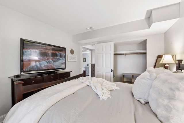 3141 Fairchild Avenue, Wayzata, MN 55391