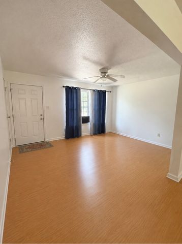 292 Lafayette Rd, Clarksville, TN 37042