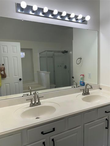 11158 Riverbank Ridge Lane, Houston, TX 77089