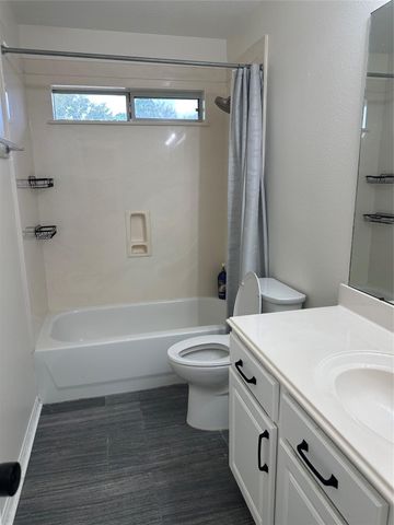 11158 Riverbank Ridge Lane, Houston, TX 77089