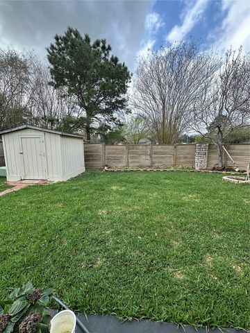 11158 Riverbank Ridge Lane, Houston, TX 77089