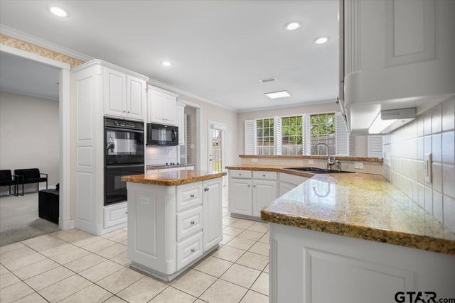 1779 Tall Timber Dr, Tyler, TX 75703