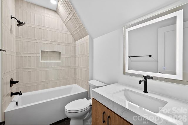 1209 Meadowood Lane, Charlotte, NC 28211