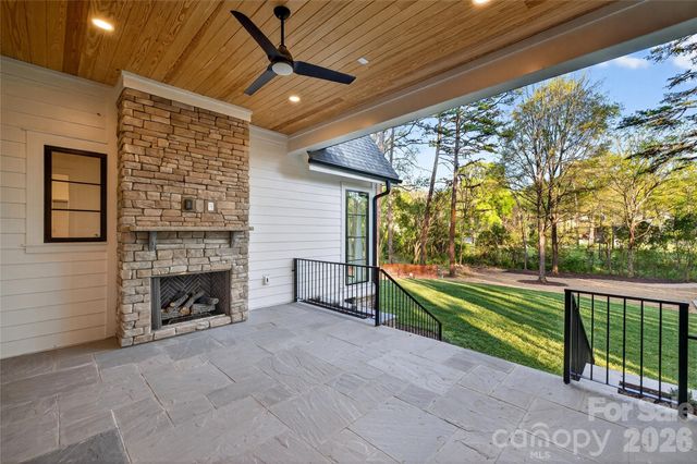 1209 Meadowood Lane, Charlotte, NC 28211