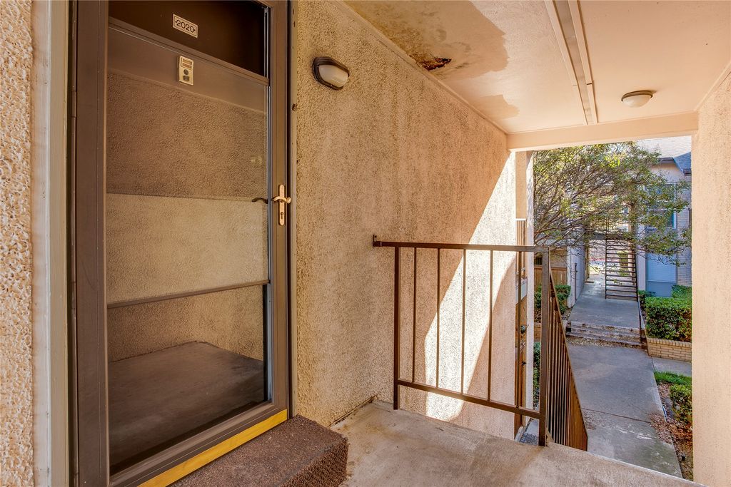 12806 Midway Road 2020, Dallas, TX 75244