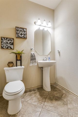 4701 Green River Drive, Denton, TX 76208