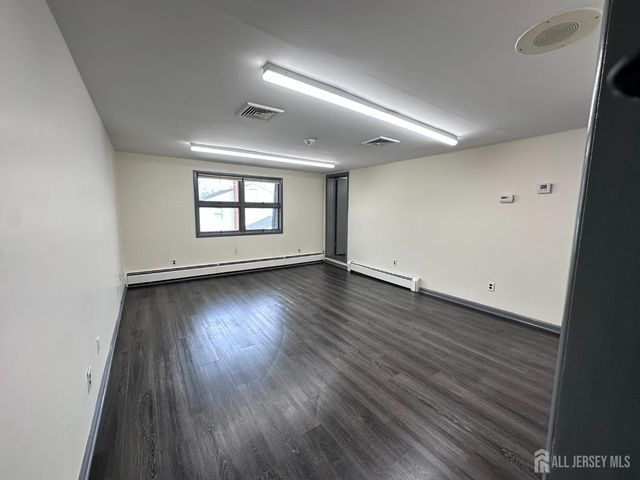 107 Stuyvesent Avenue 202, Lyndhurst, NJ 07071