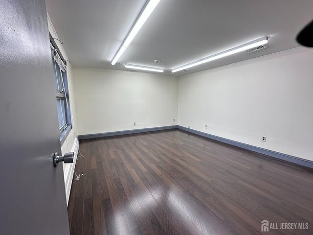 107 Stuyvesent Avenue 202, Lyndhurst, NJ 07071