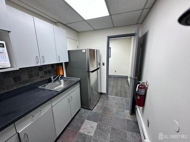 107 Stuyvesent Avenue 202, Lyndhurst, NJ 07071