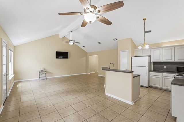 16221 Summerset Estates Blvd,, Conroe, TX 77302