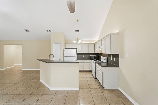16221 Summerset Estates Blvd,, Conroe, TX 77302