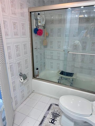 231 174th St 1905, Sunny Isles Beach, FL 33160