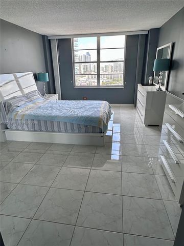 231 174th St 1905, Sunny Isles Beach, FL 33160