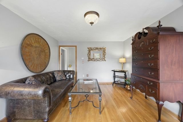 151 Hickory Lane, Northbridge, MA 01588