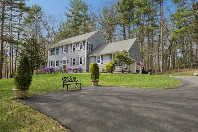 151 Hickory Lane, Northbridge, MA 01588