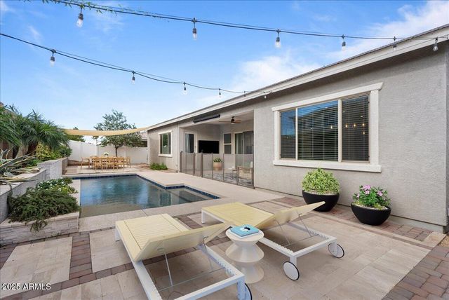 2513 E PLEASANT Lane, Phoenix, AZ 85042