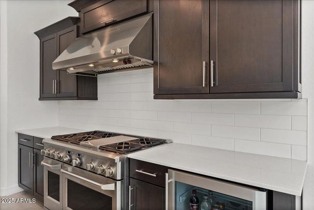 2513 E PLEASANT Lane, Phoenix, AZ 85042