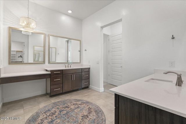 2513 E PLEASANT Lane, Phoenix, AZ 85042