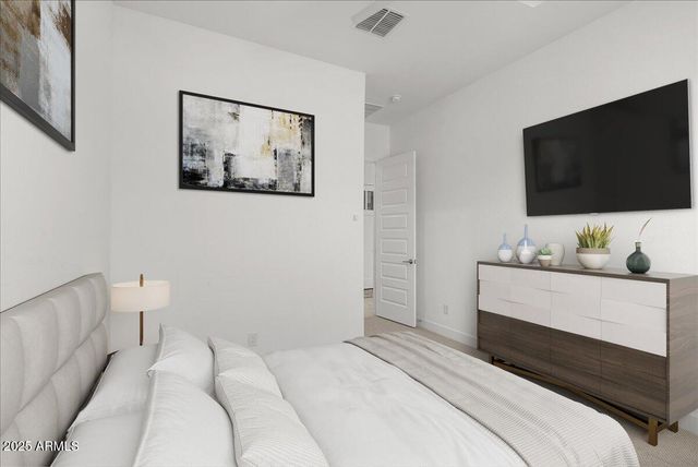 2513 E PLEASANT Lane, Phoenix, AZ 85042