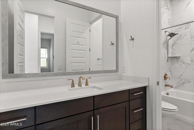 2513 E PLEASANT Lane, Phoenix, AZ 85042