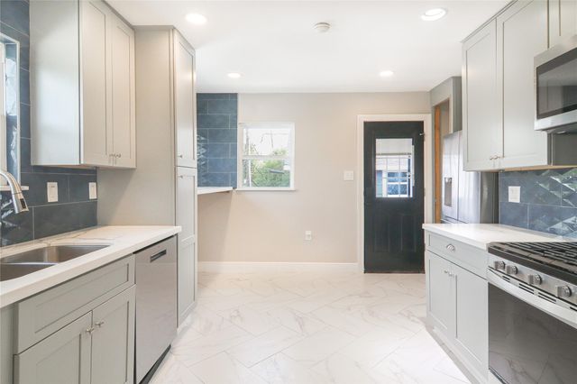 2146 Sul Ross Street, Houston, TX 77098