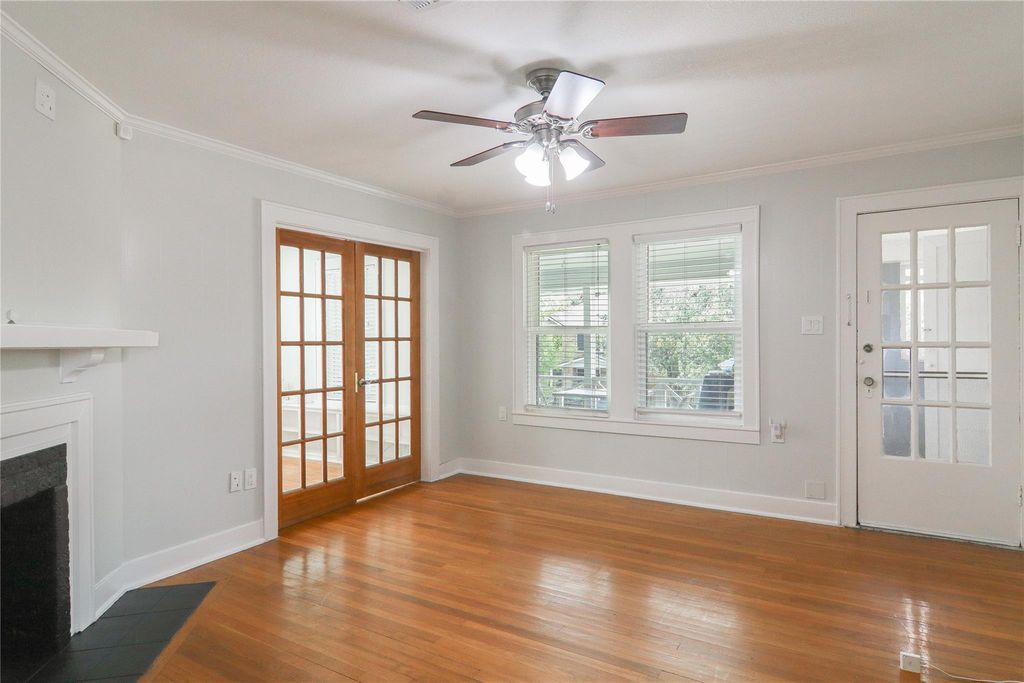 2146 Sul Ross Street, Houston, TX 77098
