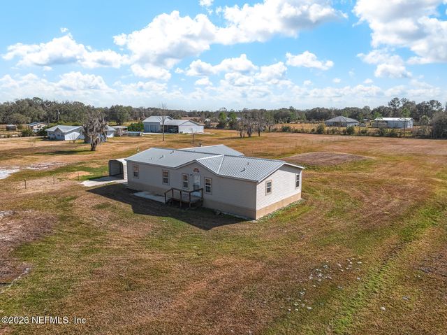 305 PALMETTO BLUFF Road, Palatka, FL 32177