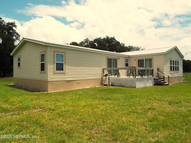 305 PALMETTO BLUFF Road, Palatka, FL 32177
