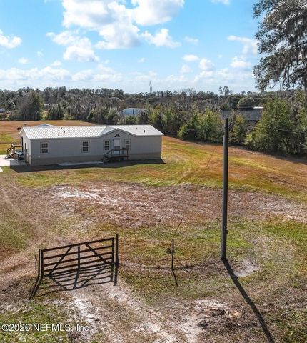 305 PALMETTO BLUFF Road, Palatka, FL 32177