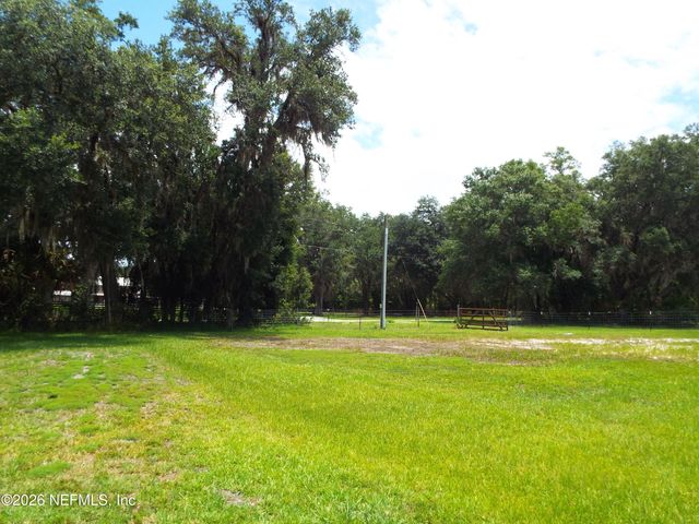 305 PALMETTO BLUFF Road, Palatka, FL 32177