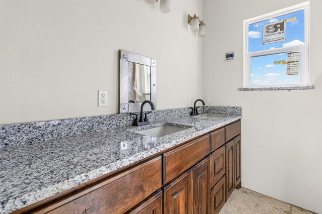 222 Pope BND N, Cedar Creek, TX 78612