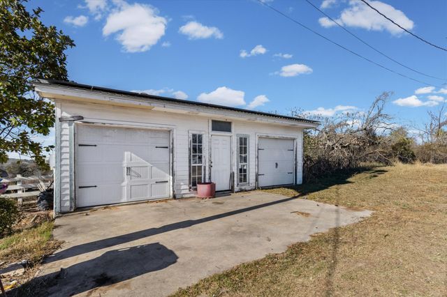 222 Pope BND N, Cedar Creek, TX 78612