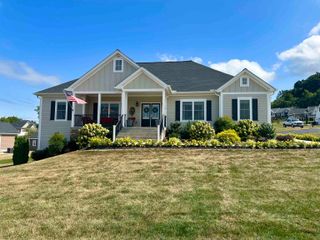 10 SILVER MAPLE COVE, Fishersville, VA 22939