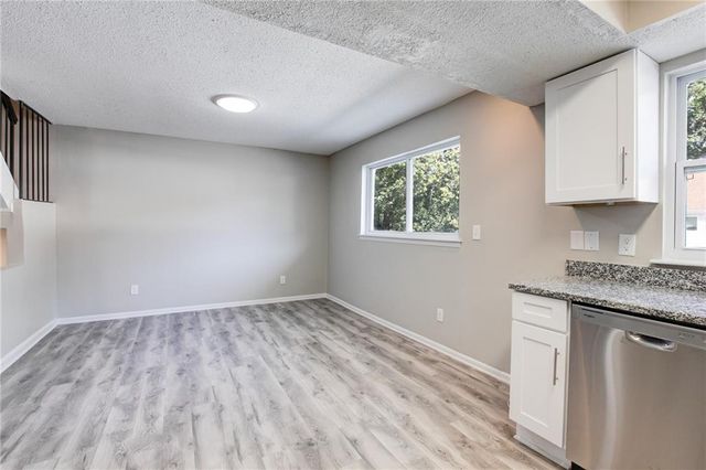 7325 Cardigan Circle, Atlanta, GA 30328