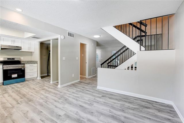 7325 Cardigan Circle, Atlanta, GA 30328