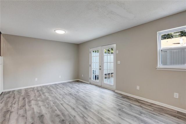 7325 Cardigan Circle, Atlanta, GA 30328