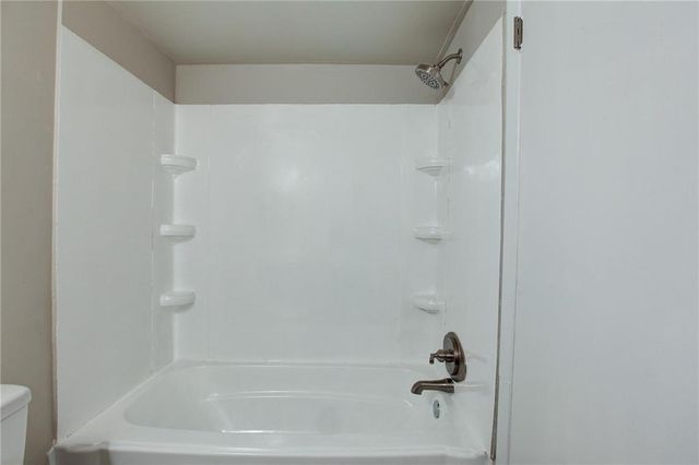 7325 Cardigan Circle, Atlanta, GA 30328