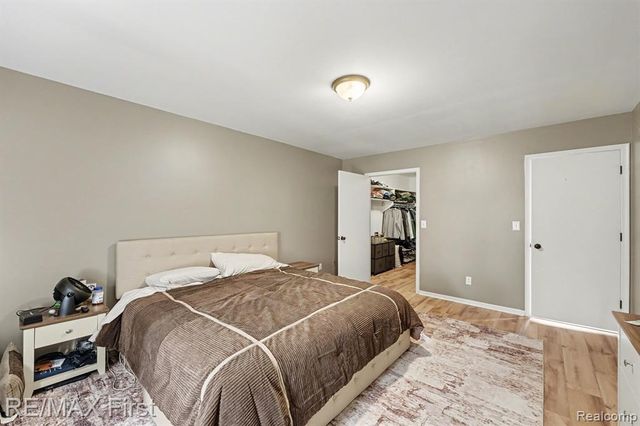 31120 Hunters Drive Drive 98, Farmington, MI 48334