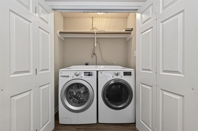 987 Oak Glen Drive, Conroe, TX 77378